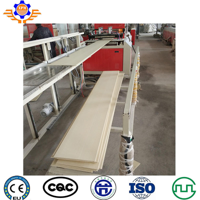 120 - 400Kg/H PE WPC Cladding Extrusion Machine PVC WPC Wall Panel Extrusion Line